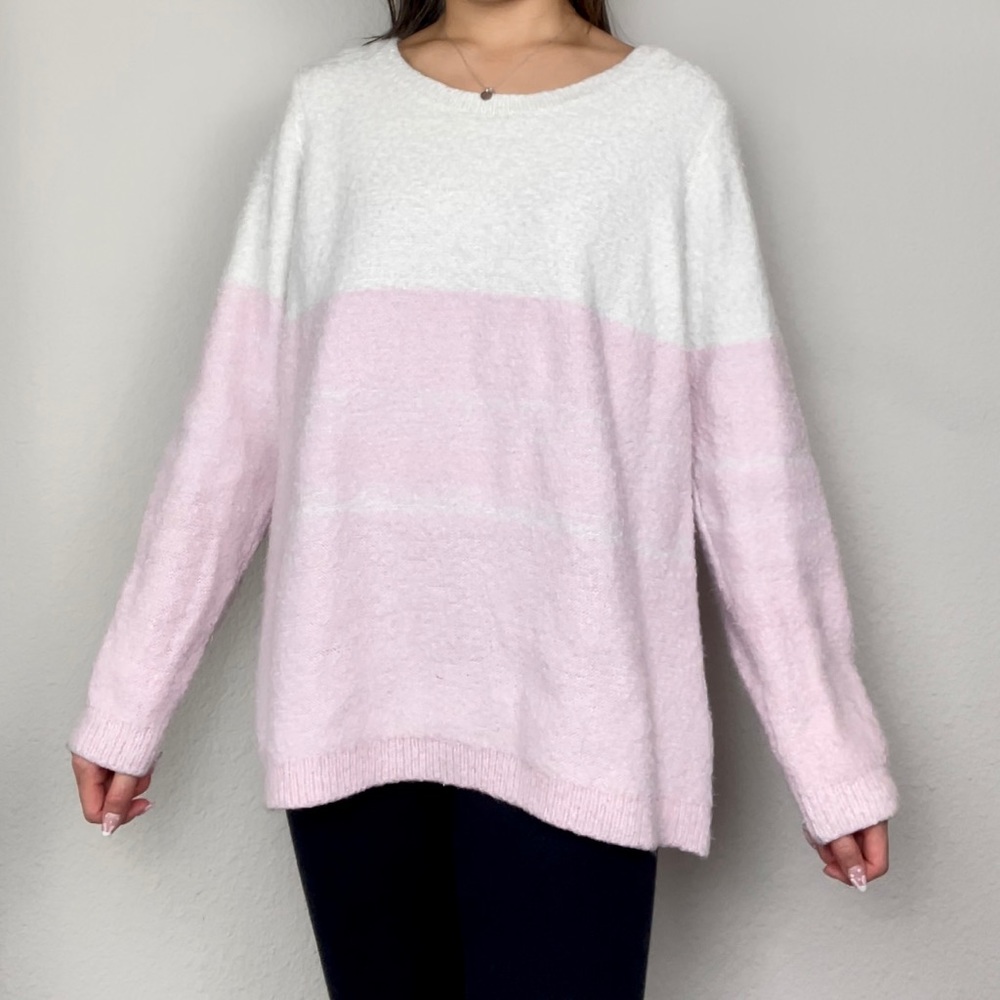 Light Baby Pink & White Color-Block Hairy Dhalia Fuzzy Ombré Crewneck Sweater